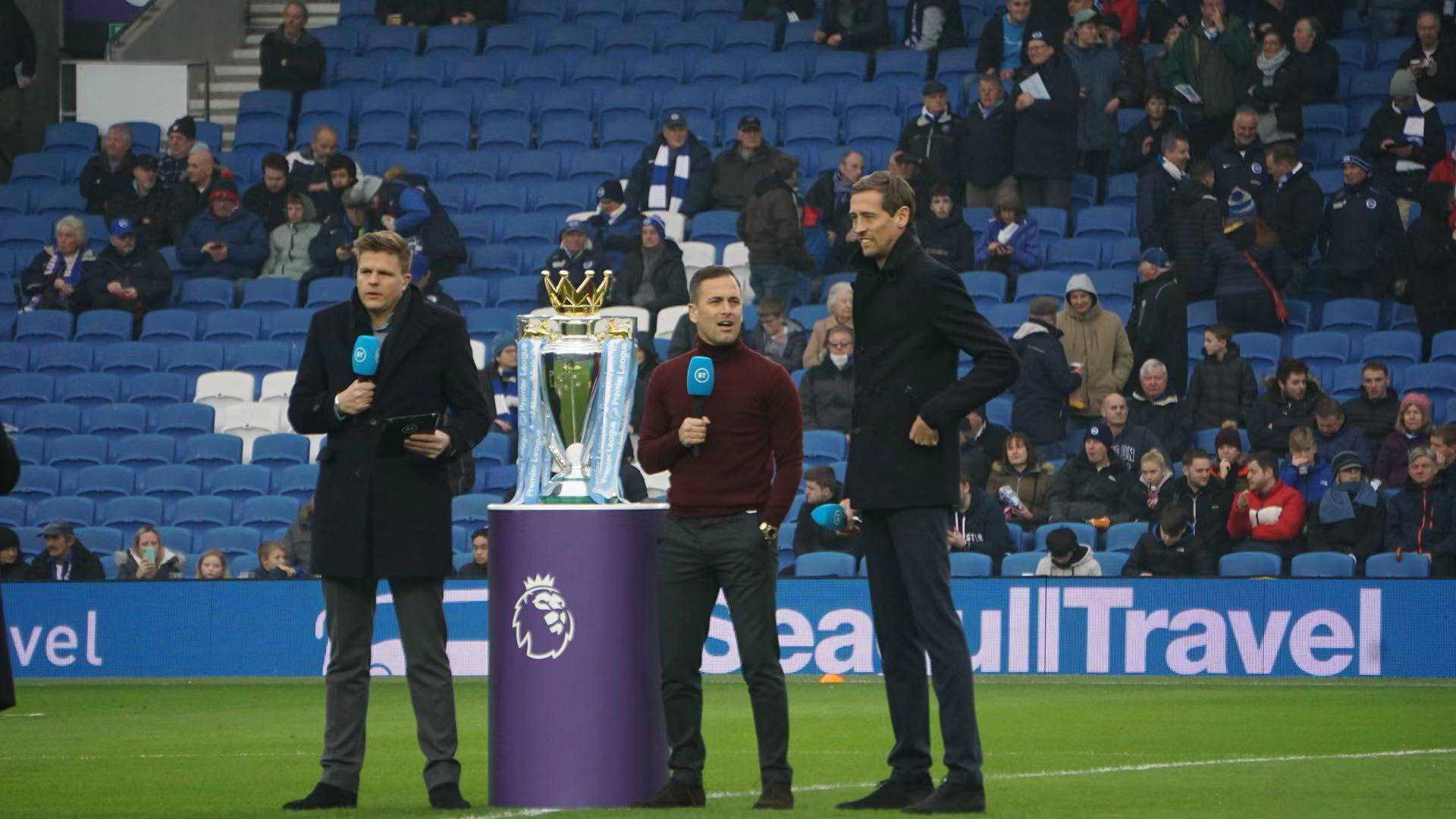 可以看到巴 可以看到巴